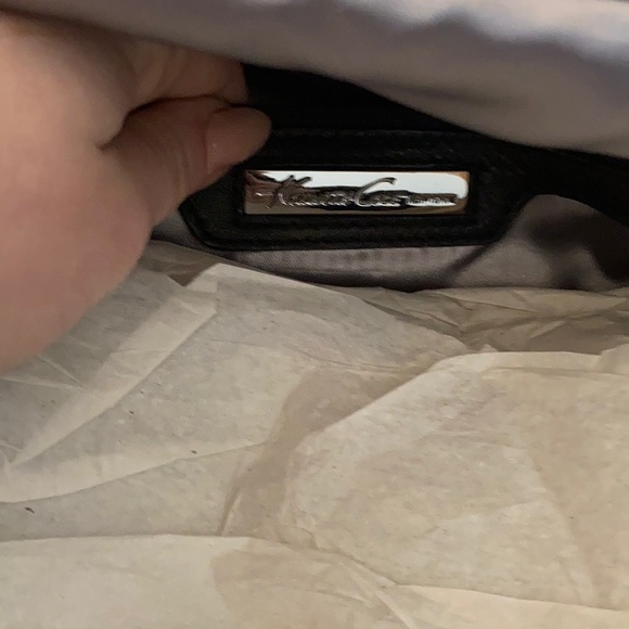 Y2K Black Leather Kiss Clasp Tote - Picture 9 of 12